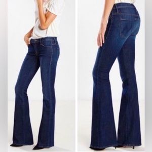 MOTHER The Cruiser in Clean Sweep Flare Jeans